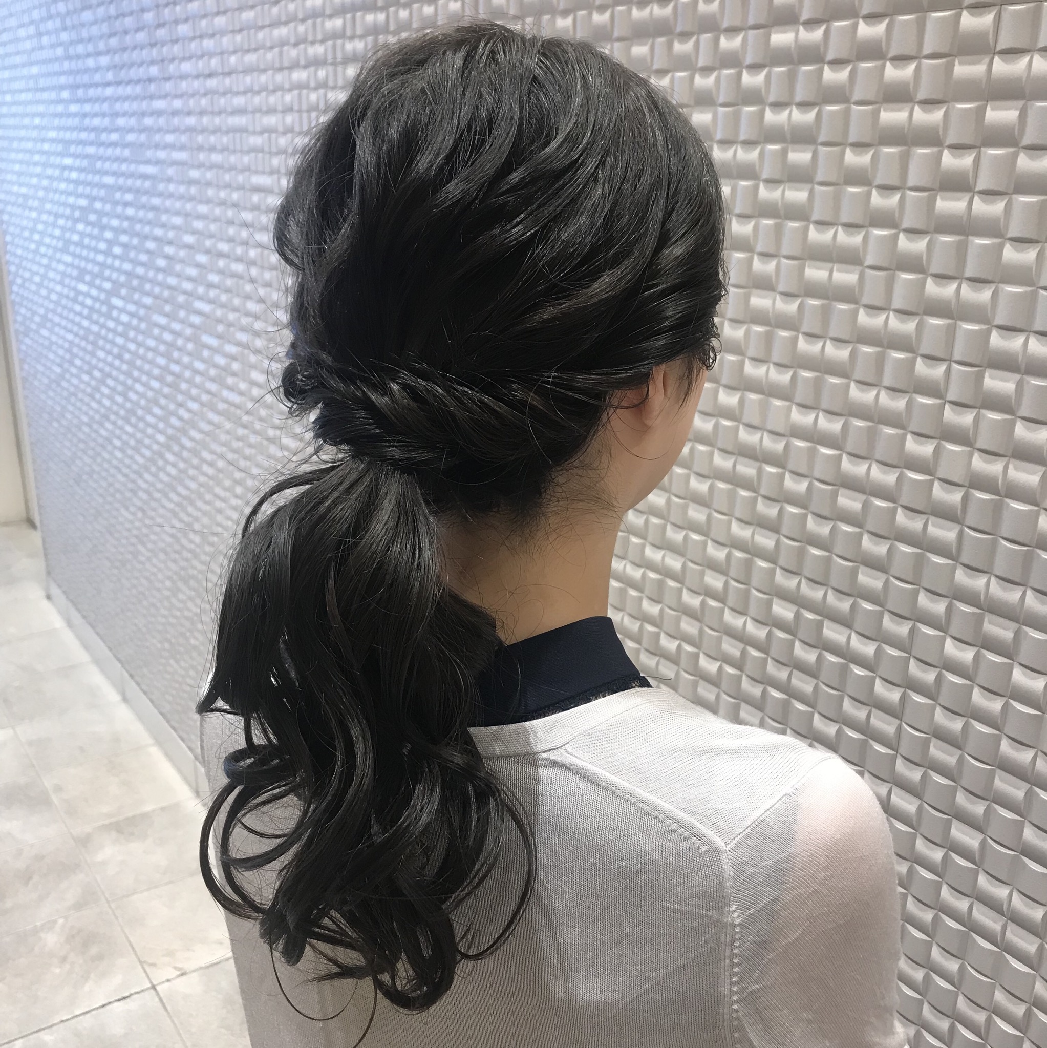 新宿美容様 ローポニーヘアアレンジ ブログ Olive S By Neolive 新宿 店 美容室 美容院 Neolive ネオリーブ 渋谷 池袋 下北沢 自由が丘 新宿 銀座 吉祥寺 お茶の水 横浜 溝の口 表参道ほか